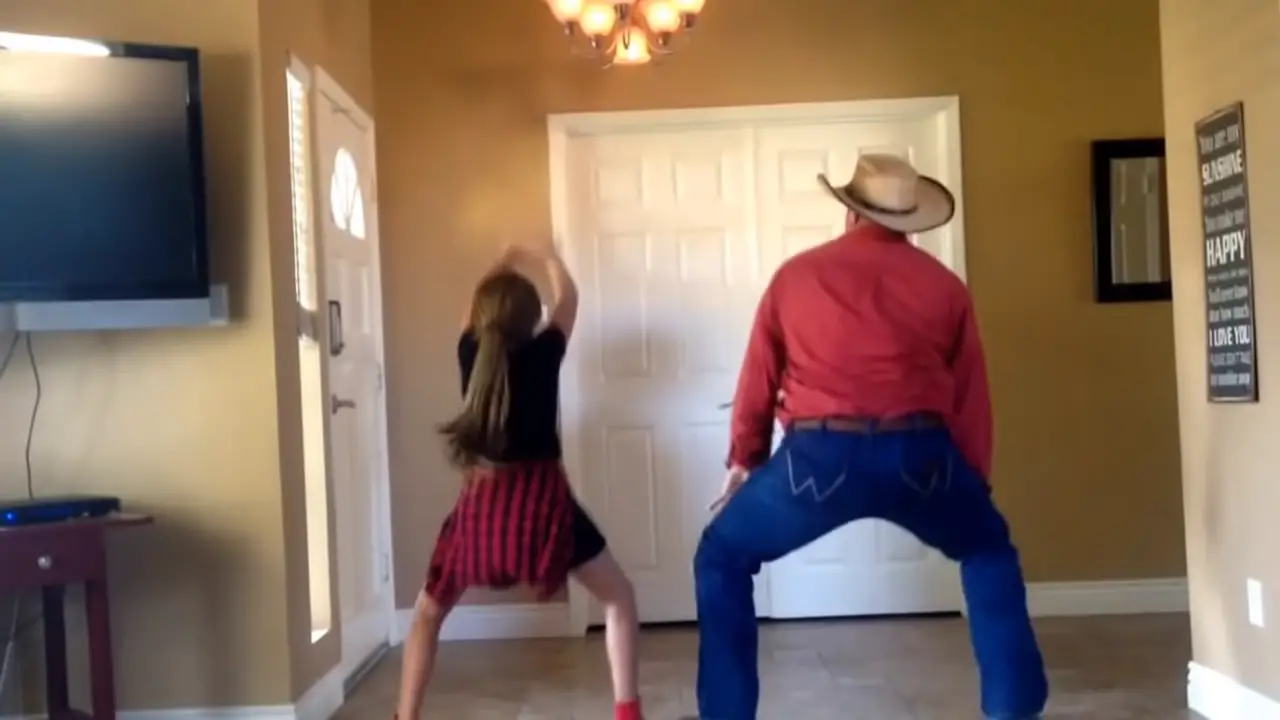Hilarious Dad Dances With Daughter Ends Up Twerking Better Than Her