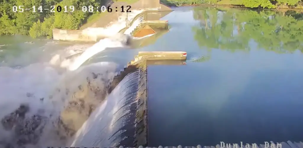 Security Camera Catches Rare Footage of Dam Failure