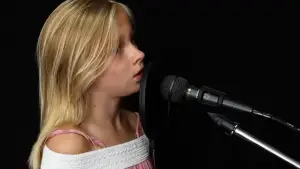 Preteen’s Eerie Cover of “Stairway to Heaven” Gains Over 7 Million Views