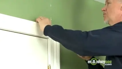 Handyman Shows How to Easily Fix Cracks in Your House Walls