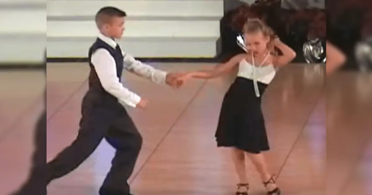 Brother Walks Sister Out on Dance Floor to Give Judges Performance to ...