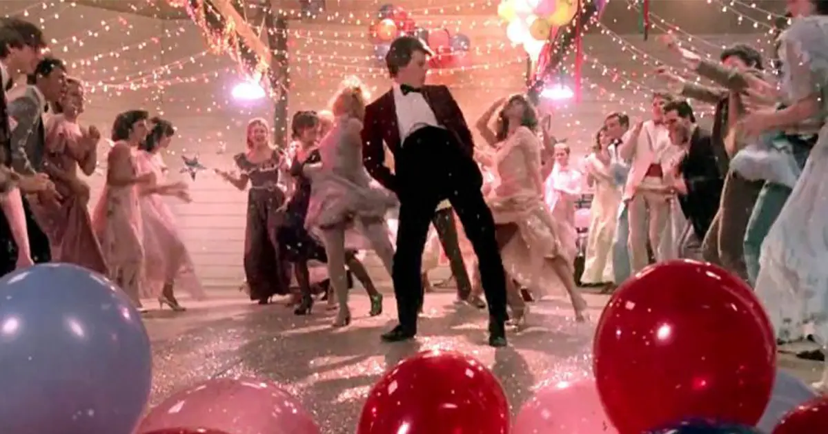 80 Million People Fall in Love With This Classic Dance Video ‘Footloose’